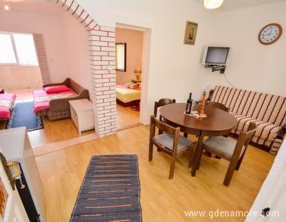 Natasa apartmani Bijela, privatni smeštaj u mestu Bijela, Crna Gora